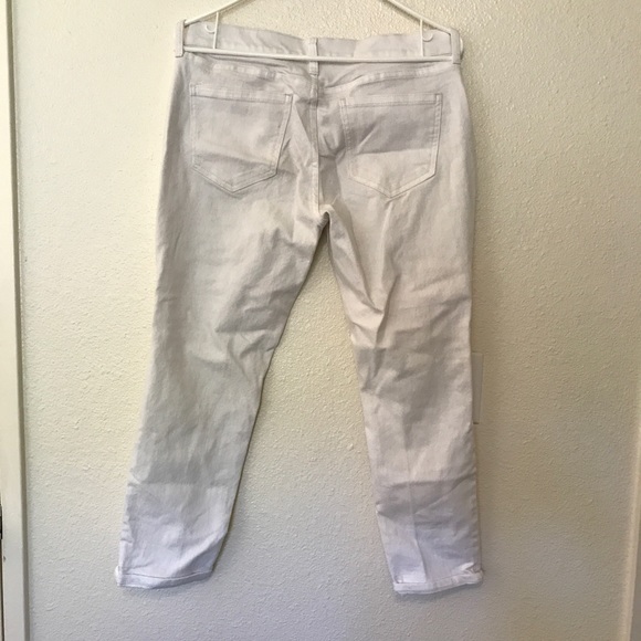 Boyfriend Capri - Picture 3 of 3